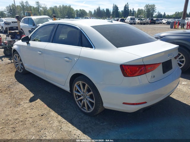 2015 AUDI A3 WAUACGFF0F1002234 Photo 2