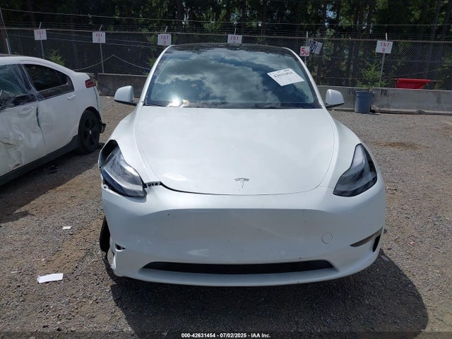 7SAYGDEE4PF836824 Tesla 2023