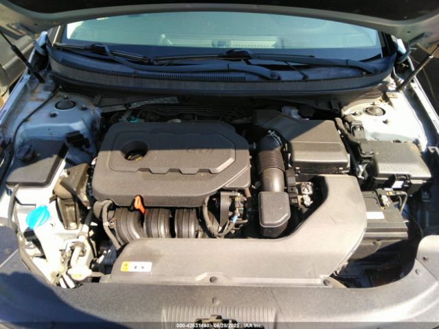 5NPE34AF0HH576077 Hyundai 2017