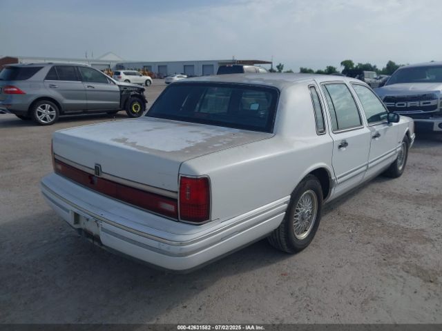 1993 LINCOLN TOWN CAR 1LNLM82W6PY758465 Photo 3