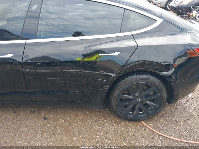 2018 TESLA MODEL 3 5YJ3E1EA7JF157372 Photo 5