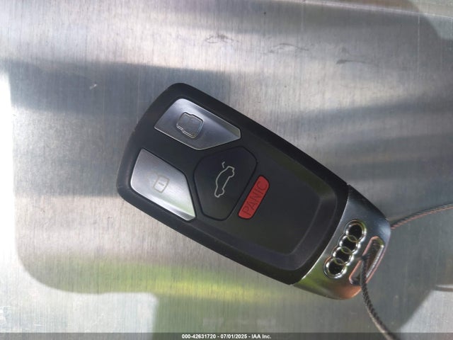 WAUGNAF43HN057935 Audi A4