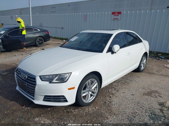 WAUGNAF43HN057935 Audi A4