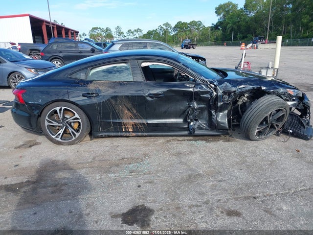 WAUCJBFW7R7002685 Audi E-TRON GT
