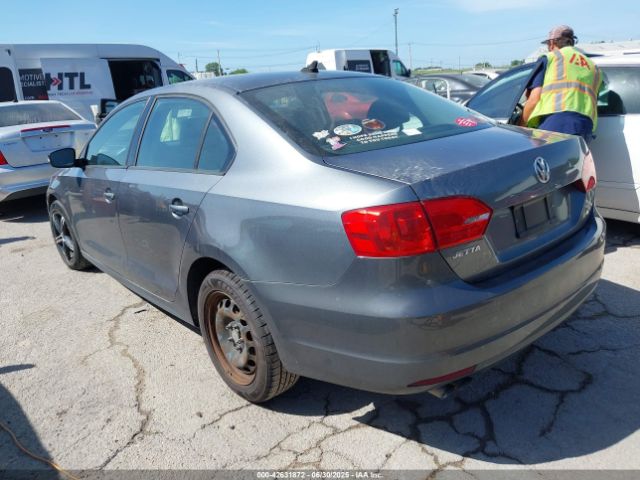 3VWD17AJ3EM249621 Volkswagen 2014