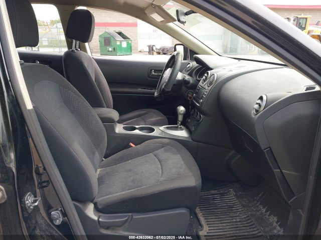JN8AS5MV6EW703144 Nissan Rogue Select