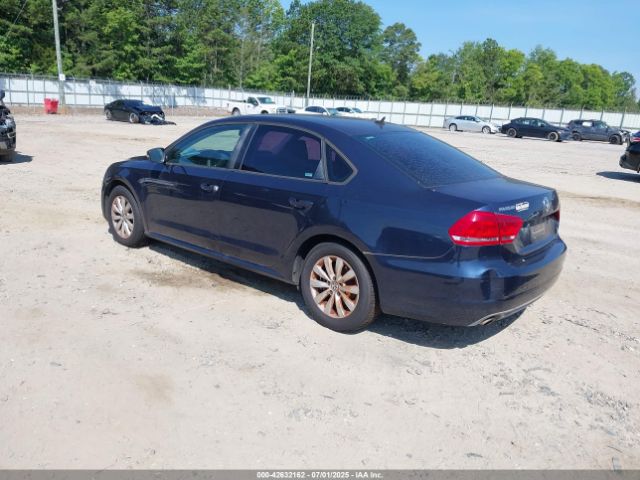 2013 VOLKSWAGEN PASSAT 1VWAP7A31DC021765 Photo 2
