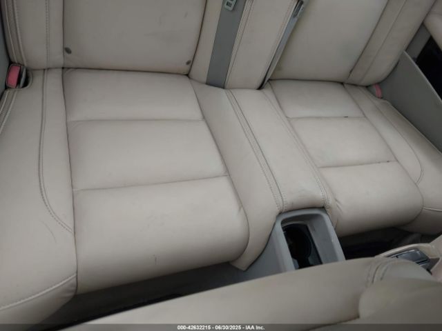 2011 VOLVO C70 YV1672MCXBJ118084 Photo 7