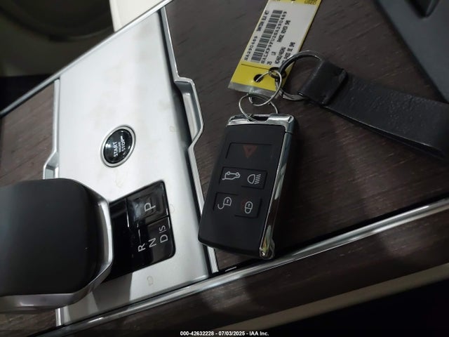 Land Rover aj120p6h 2025 SALKP9FU2SA290489 Image 11