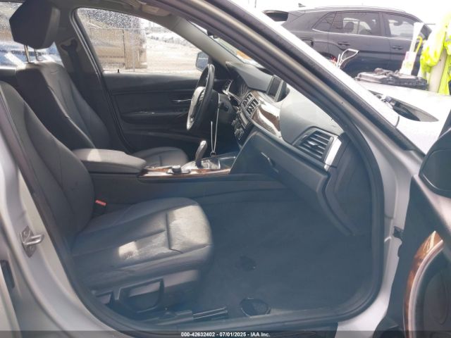 2017 BMW 320I WBA8E1G50HNU14399 Photo 4