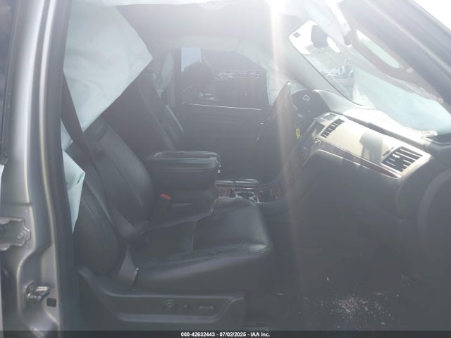 2013 CADILLAC ESCALADE 1GYS4CEF0DR125412 Photo 4