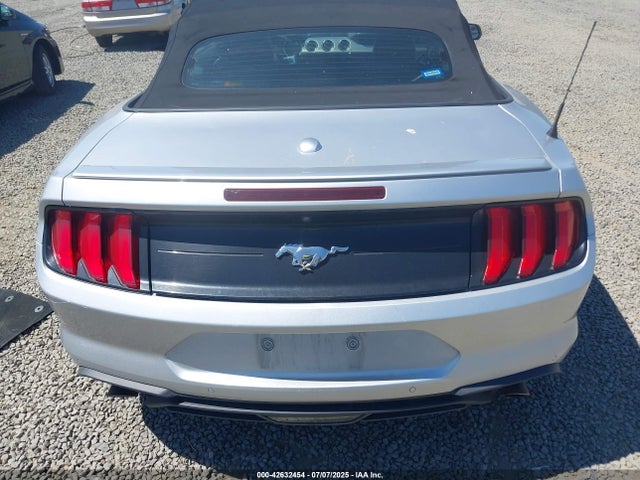 Ford 2.3l 4v premium fuel 2018 1FATP8UH9J5110286 Image 16