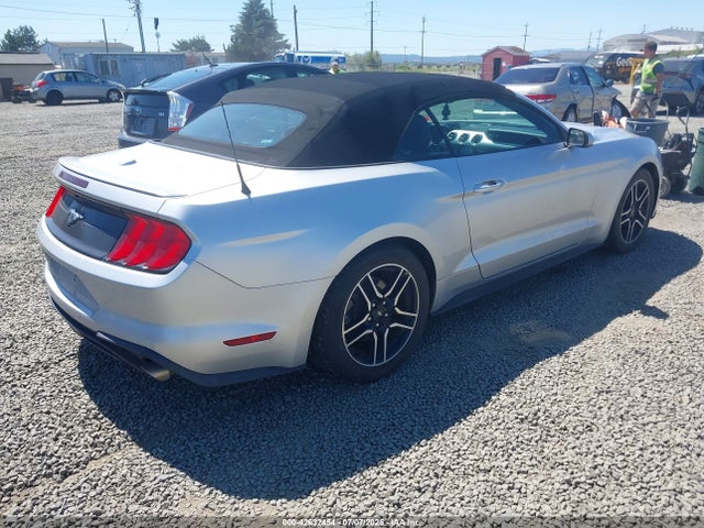 Ford 2.3l 4v premium fuel 2018 1FATP8UH9J5110286 Image 4