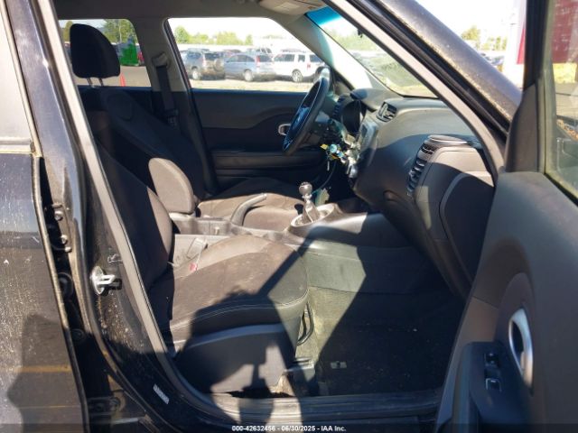 2018 KIA SOUL KNDJN2A28J7549097 Photo 4
