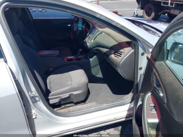 2017 CHEVROLET MALIBU 1G1ZC5ST3HF260512 Photo 4