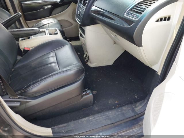 2014 CHRYSLER TOWN & COUNTRY 2C4RC1BG2ER211809 Photo 4