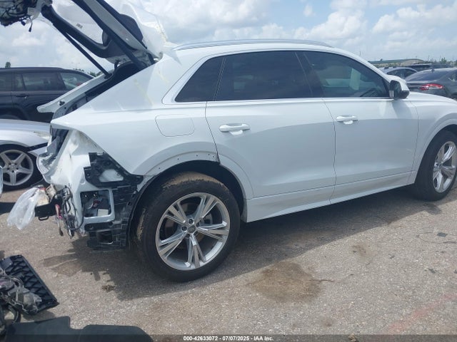 2019 AUDI Q8 WA1BVAF13KD008308 Photo 3