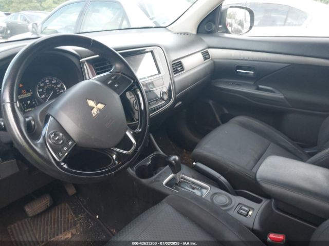 2016 MITSUBISHI OUTLANDER JA4AD3A35GZ014401 Photo 4