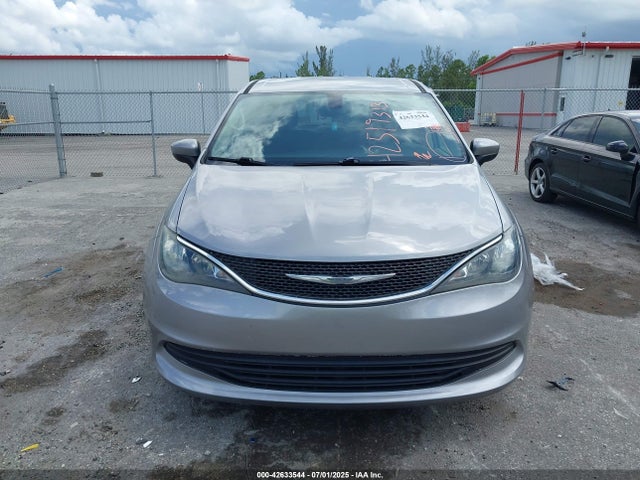 Chrysler Pacifica 2017 2C4RC1DG7HR516711 Image 12