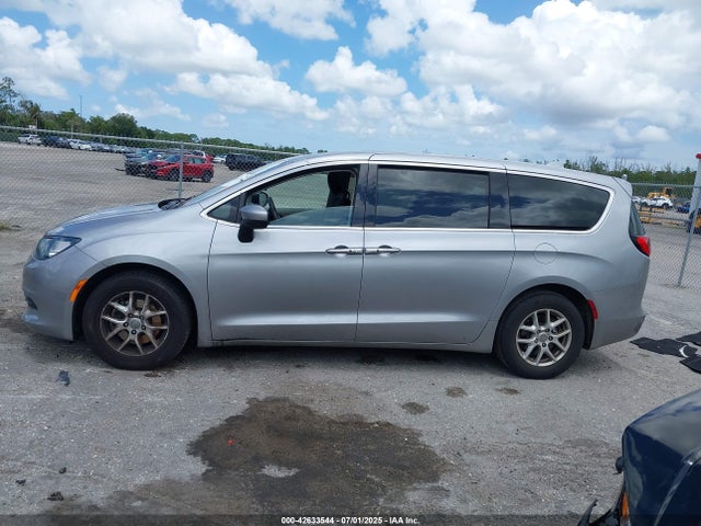 Chrysler Pacifica 2017 2C4RC1DG7HR516711 Image 14