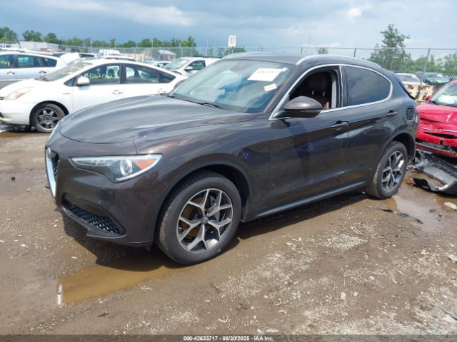 2018 ALFA ROMEO STELVIO ZASFAKBN7J7C08131 Photo 1