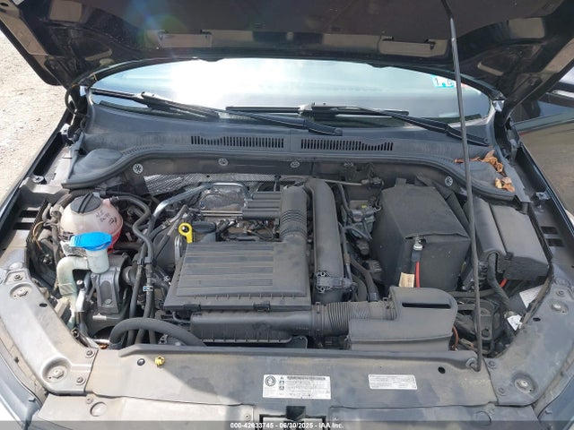 Volkswagen 1.4 tsi 2017 3VWDB7AJ1HM323054 Image 10