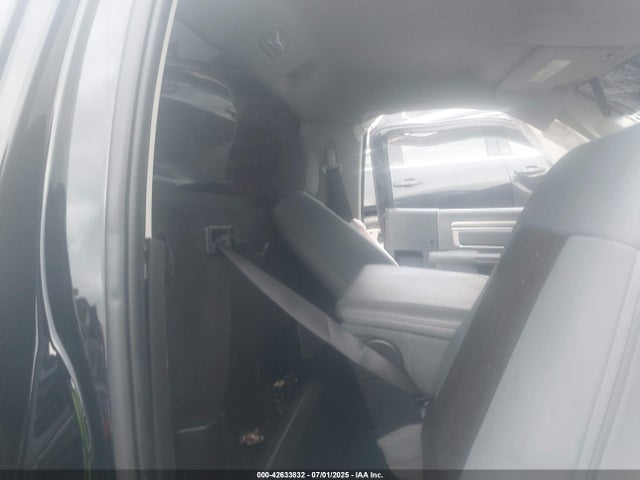 RAM 1500 2015 3C6JR6AT2FG596049 Image 8