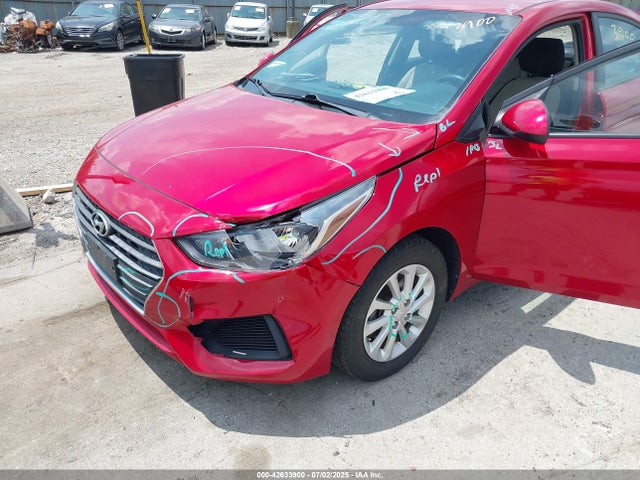 3KPC24A3XJE011555 Hyundai 2018