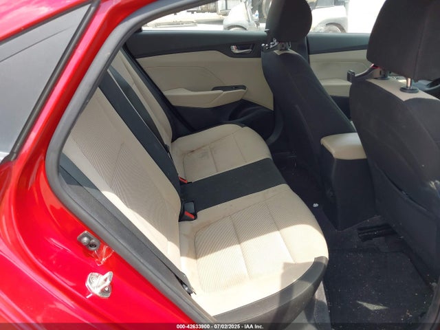 3KPC24A3XJE011555 Hyundai 2018
