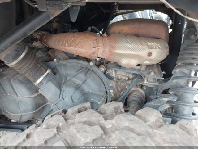 2022 CAN-AM COMMANDER 3JB1KAX45NK000656 Photo 8