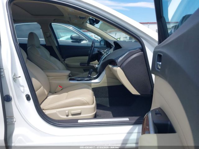 2018 ACURA TLX 19UUB1F51JA006813 Photo 4