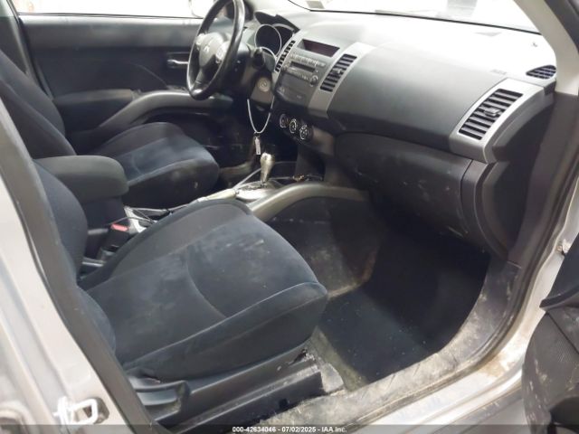 2011 MITSUBISHI OUTLANDER JA4AS2AW3BU015546 Photo 4