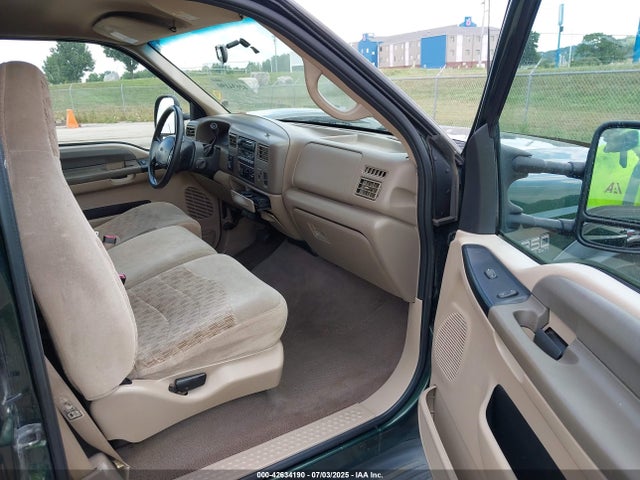 42634190 :رقم المزاد ، 1FTSX31F6YEA22401 vin ، 2000 Ford F-350 Lariat/xl/xlt مزاد بيع