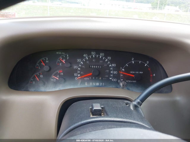 42634190 :رقم المزاد ، 1FTSX31F6YEA22401 vin ، 2000 Ford F-350 Lariat/xl/xlt مزاد بيع