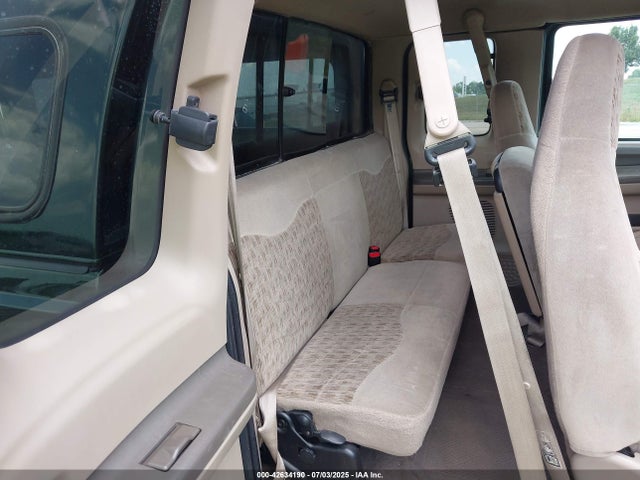 42634190 :رقم المزاد ، 1FTSX31F6YEA22401 vin ، 2000 Ford F-350 Lariat/xl/xlt مزاد بيع