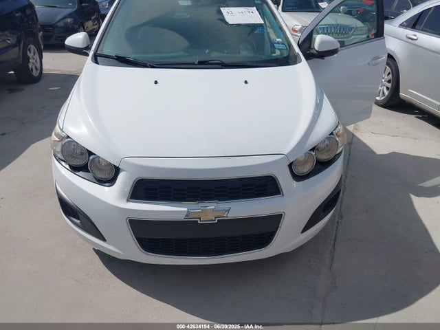 1G1JC6SH3F4124050 Chevrolet luw