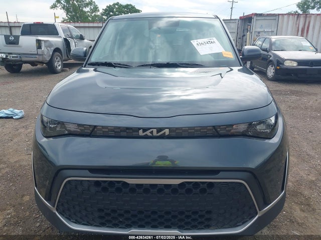 2025 Kia Soul Lx მანქანა იყიდება აუქციონზე, vin: KNDJ23AUXS7259591, აუქციონის ნომერი: 42634261