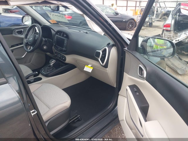 2025 Kia Soul Lx მანქანა იყიდება აუქციონზე, vin: KNDJ23AUXS7259591, აუქციონის ნომერი: 42634261