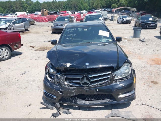 Mercedes-Benz C-Class 2014 WDDGF8AB1EG158038 Image 12