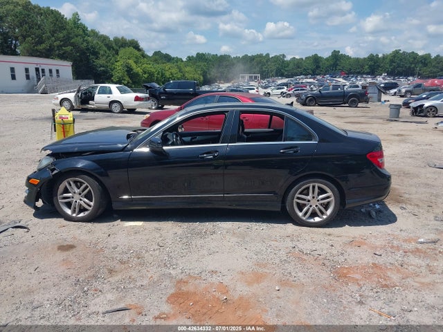 Mercedes-Benz C-Class 2014 WDDGF8AB1EG158038 Image 14