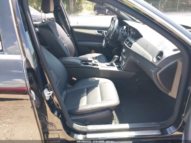 Mercedes-Benz C-Class 2014 WDDGF8AB1EG158038 Image 5