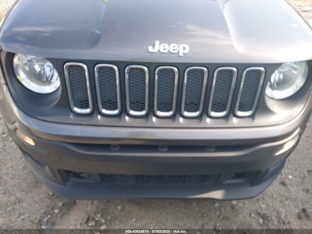ZACCJAATXGPE22001 Jeep 2016
