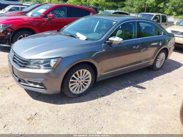 2016 VOLKSWAGEN PASSAT 1VWBS7A30GC055235 Photo 1