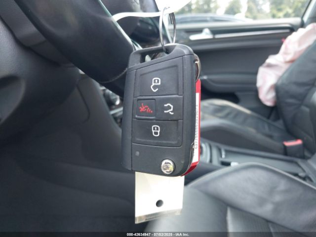 2018 VOLKSWAGEN GOLF R WVWVF7AU6JW167119 Photo 10