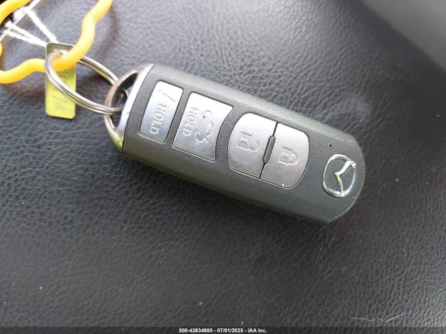 JM1GJ1V56G1452948 Mazda py