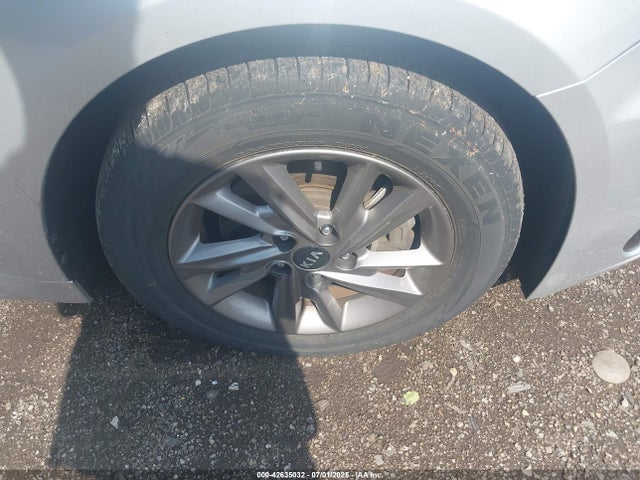 5XXGT4L38LG435225 KIA gdi