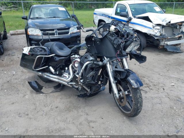 2015 HARLEY-DAVIDSON FLTRX 1HD1KHM17FB692799