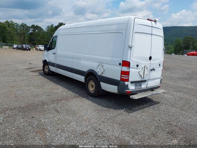 2011 MERCEDES-BENZ SPRINTER 2500 WD3PE8CB1B5573730 Photo 2