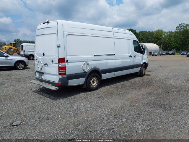 2011 MERCEDES-BENZ SPRINTER 2500 WD3PE8CB1B5573730 Photo 3
