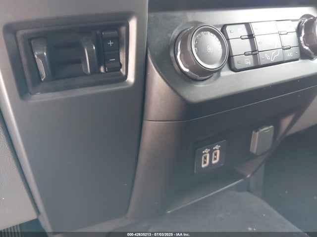 1FT8W3DT8KEG15165 Ford 2019
